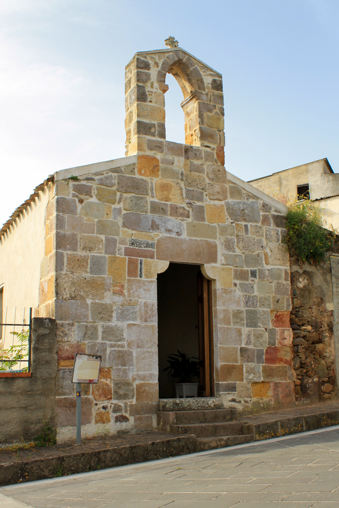 Chiesetta romanica di San Giacomo a Perdaxius
