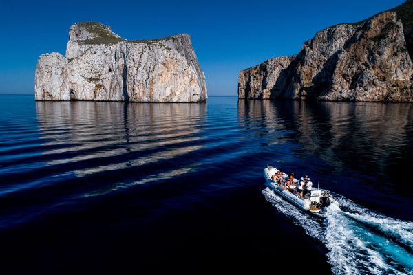 Warung Boat Tours: escursioni in gommone a Pan di Zucchero
